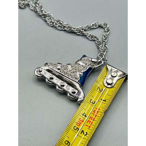 Vintage Swarovski Swan Rollerblade Skate Pendant Necklace Spinning Wheels - Picture 10 of 11